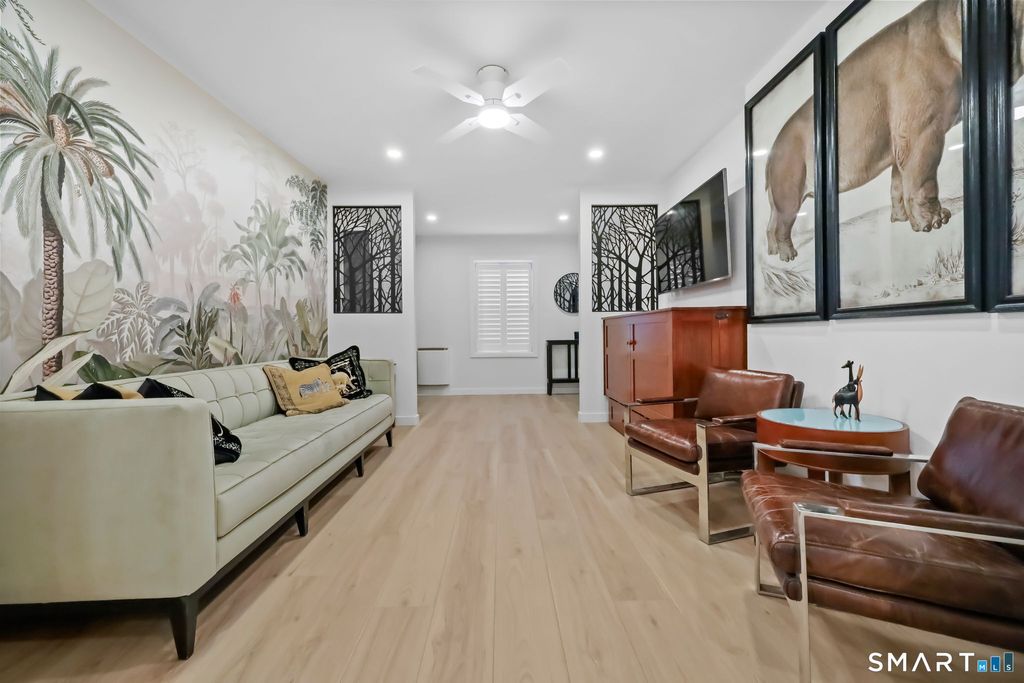 Photo of 8 Elmcrest Terrace #100, Norwalk, CT 06850 (MLS # 24154486)