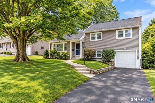 57 HIGH RIDGE DR, NEWINGTON, CT 06111 - Image 45aa4dde199d7de210a2e467665fbdfb/1423000110