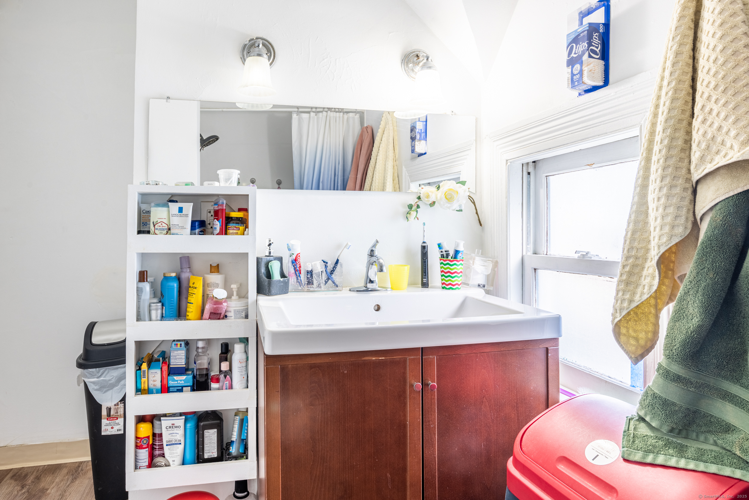 Bridgeport, Connecticut 06606, United States, 4 Bedrooms Bedrooms, ,2 BathroomsBathrooms,Residential,Active,84218