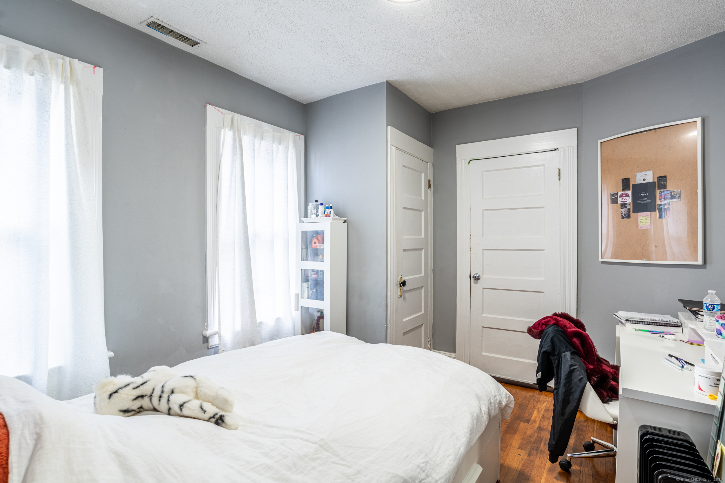 Bridgeport, Connecticut 06606, United States, 4 Bedrooms Bedrooms, ,2 BathroomsBathrooms,Residential,Active,84218