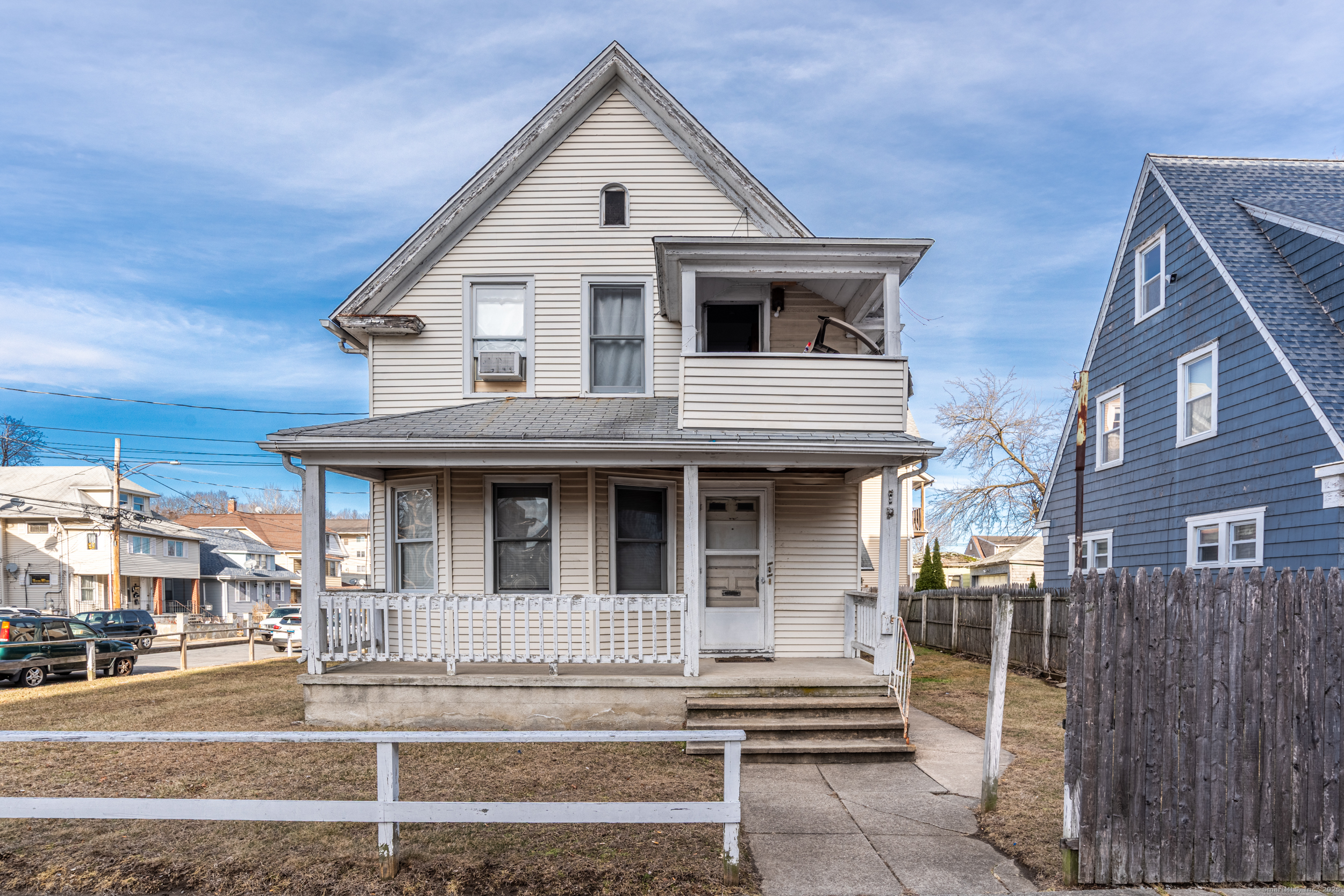 Property for Sale at Gurdon Street, Bridgeport, Connecticut - Bedrooms: 4 
Bathrooms: 2 
Rooms: 8  - $454,900