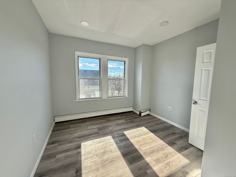 Tiny photo for 1220 Pembroke Street #3R, Bridgeport, CT 06608 (MLS # 24143437)