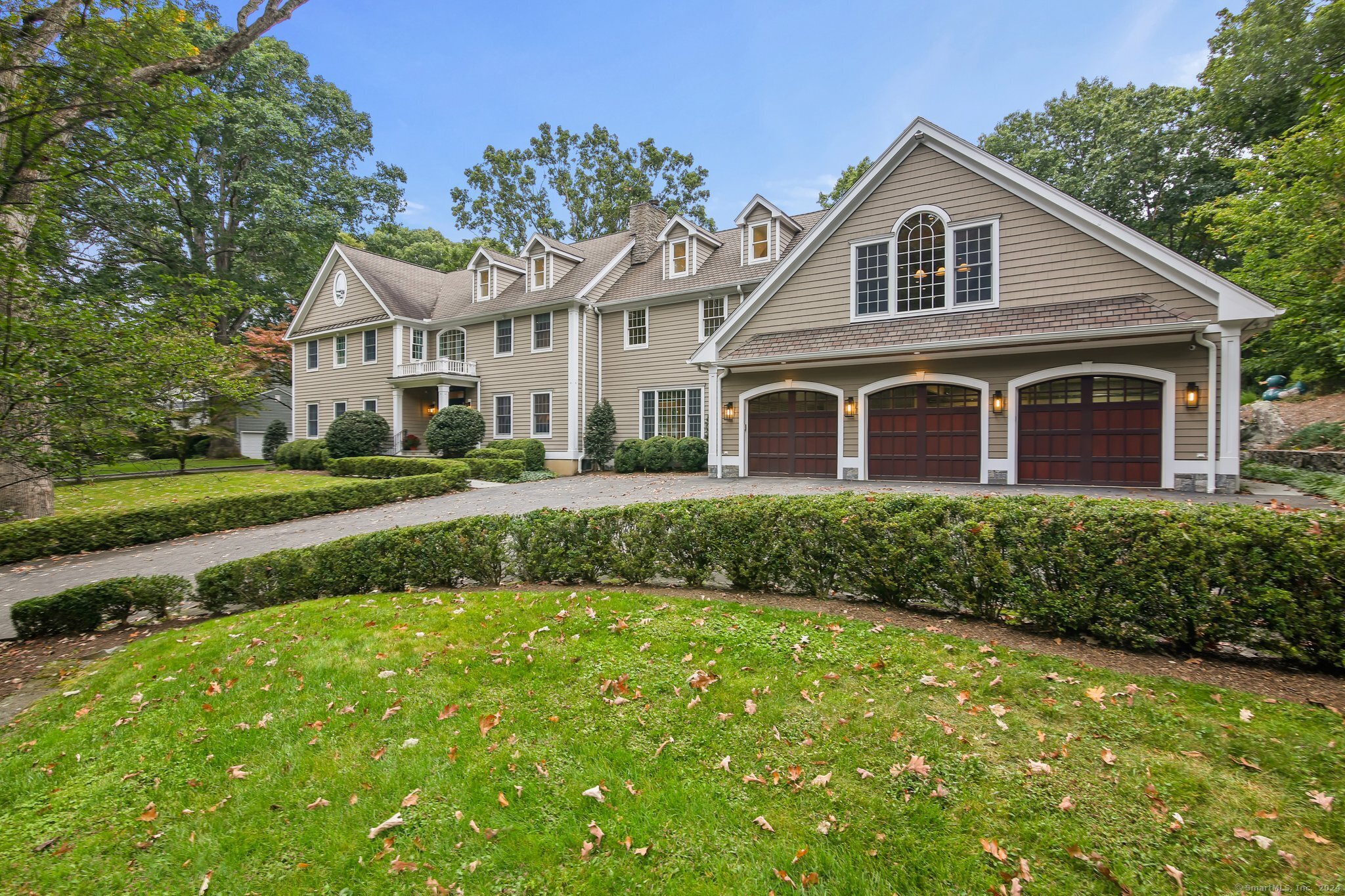 Property for Sale at Greenleaf Drive, Stamford, Connecticut - Bedrooms: 5 
Bathrooms: 5 
Rooms: 10  - $1,999,999