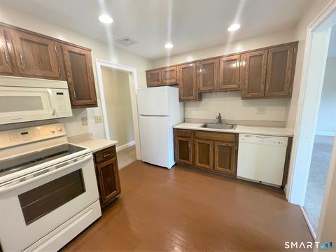 Tiny photo for 166 Old Brookfield Road #7A5, Danbury, CT 06811 (MLS # 24153054)