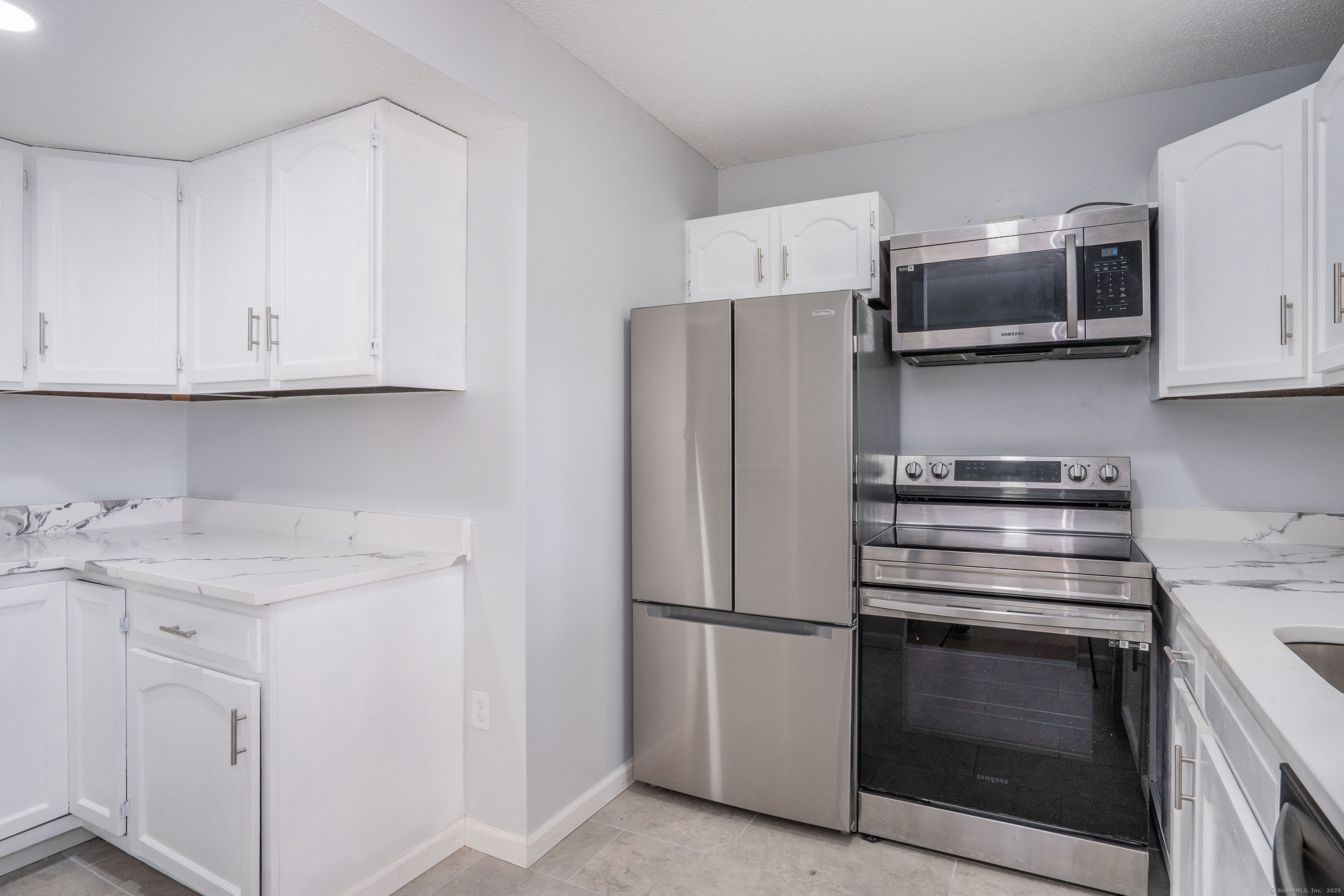 123 Cottonwood Road 123