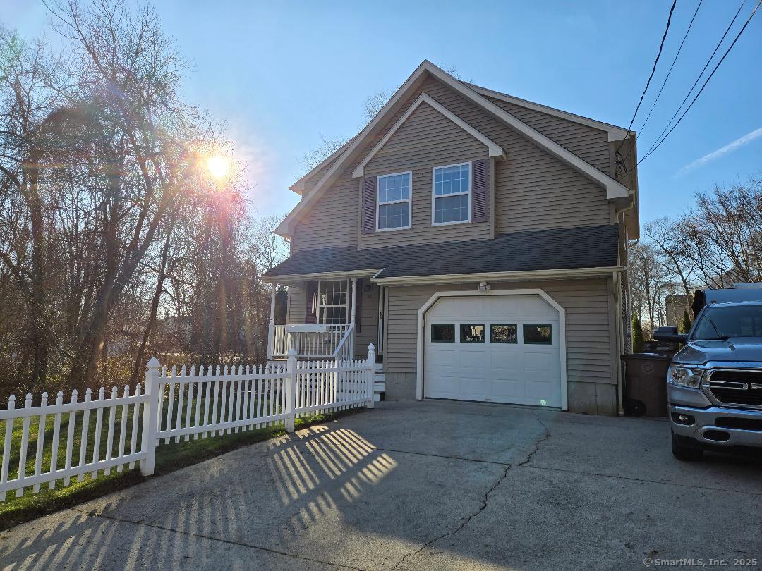 96 S Beechwood Road, East Lyme, Connecticut image 2