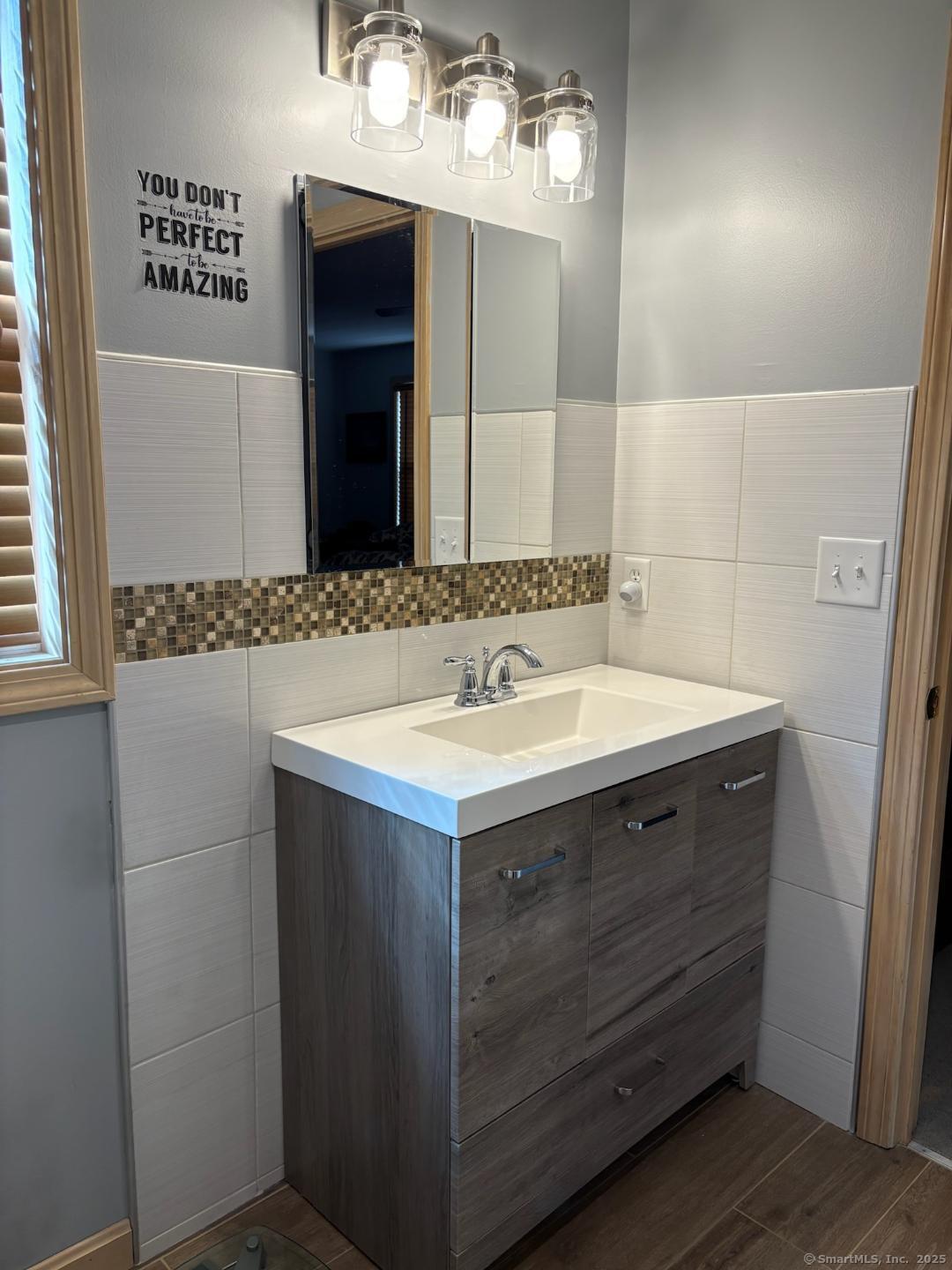96 S Beechwood Road, East Lyme, Connecticut image 18