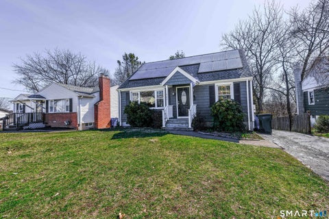 Homes For Sale - 709 Pine Rock Avenue<br/> Hamden, CT 06514