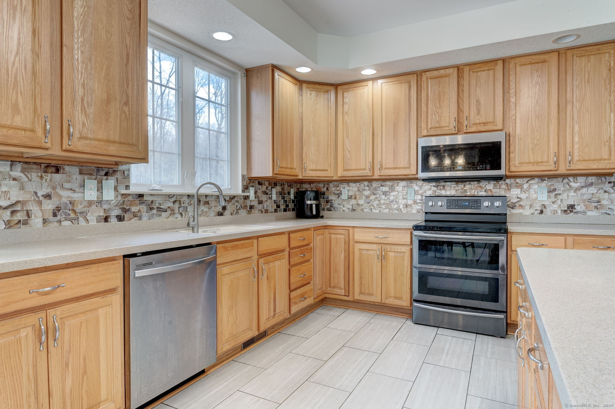 45 Warder Road, Torrington, Connecticut image 16