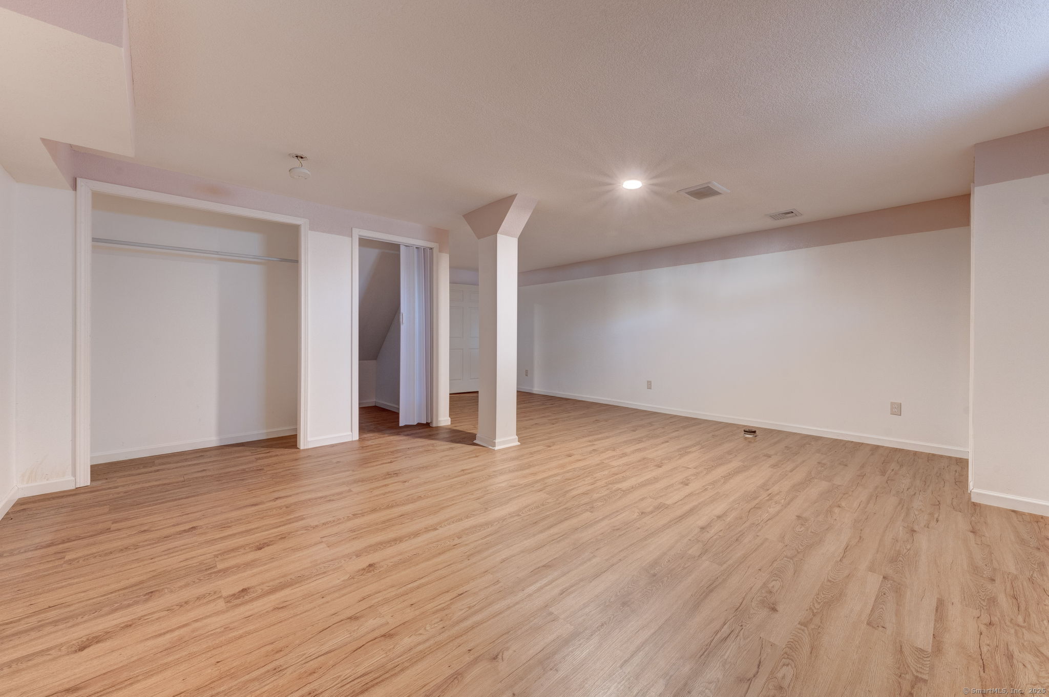 45 Warder Road, Torrington, Connecticut image 32