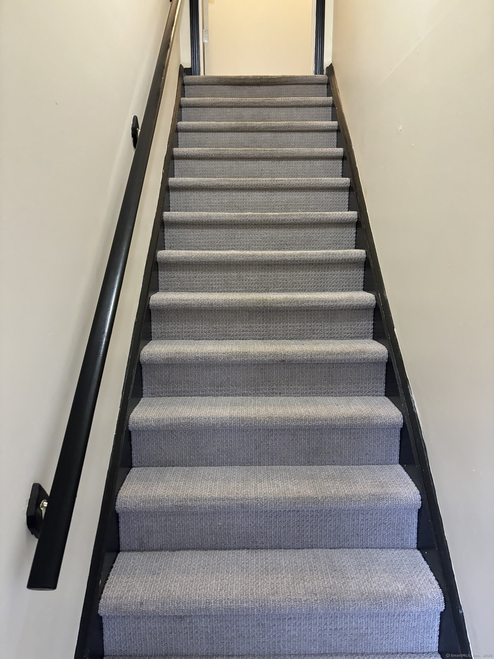 68 Sharon Road #APT 9, Waterbury, Connecticut image 3