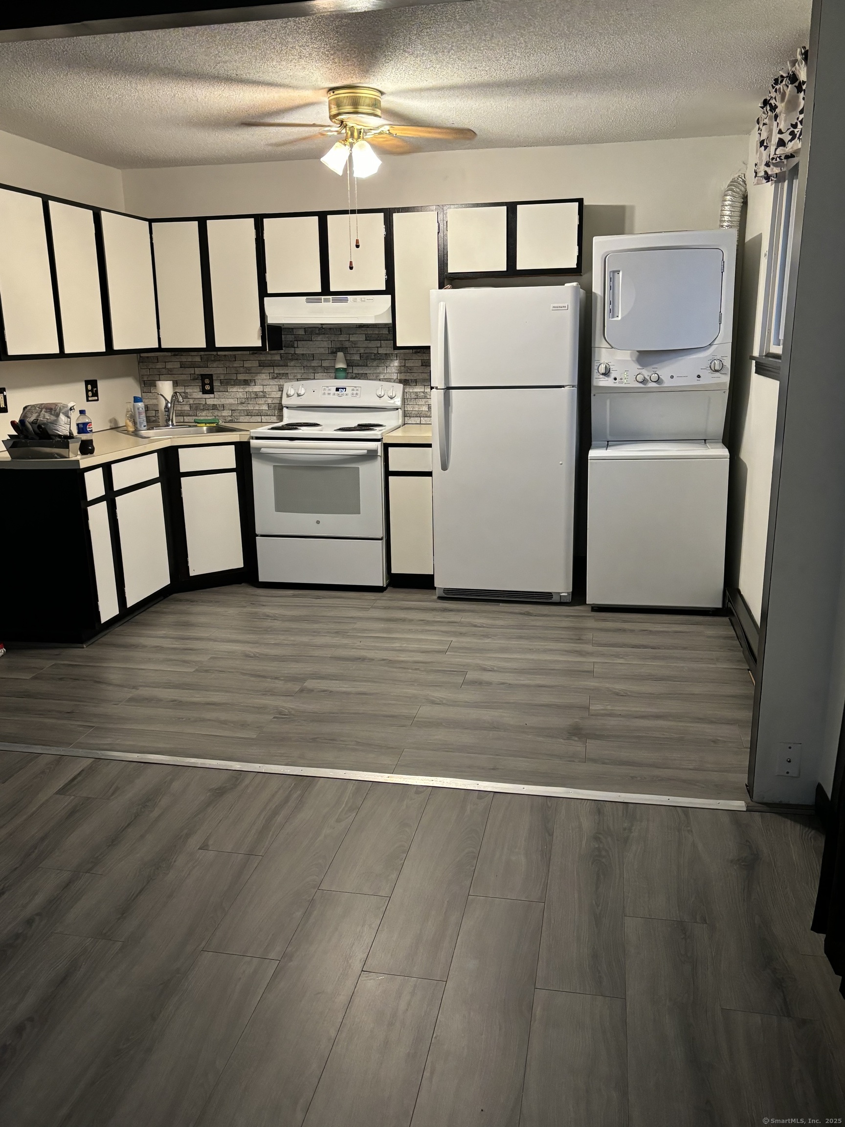 68 Sharon Road #APT 9, Waterbury, Connecticut image 2