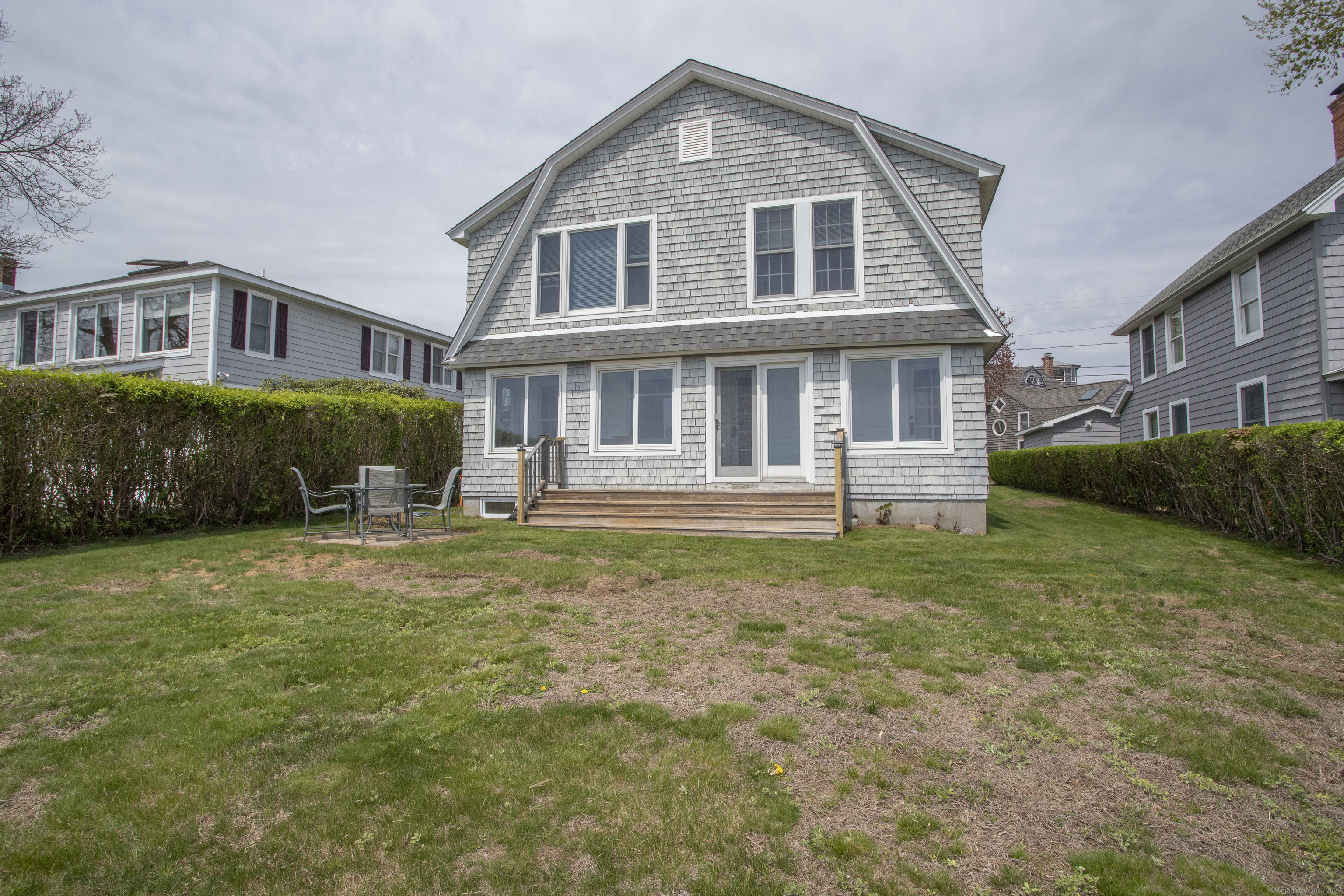 69 Chapman Avenue