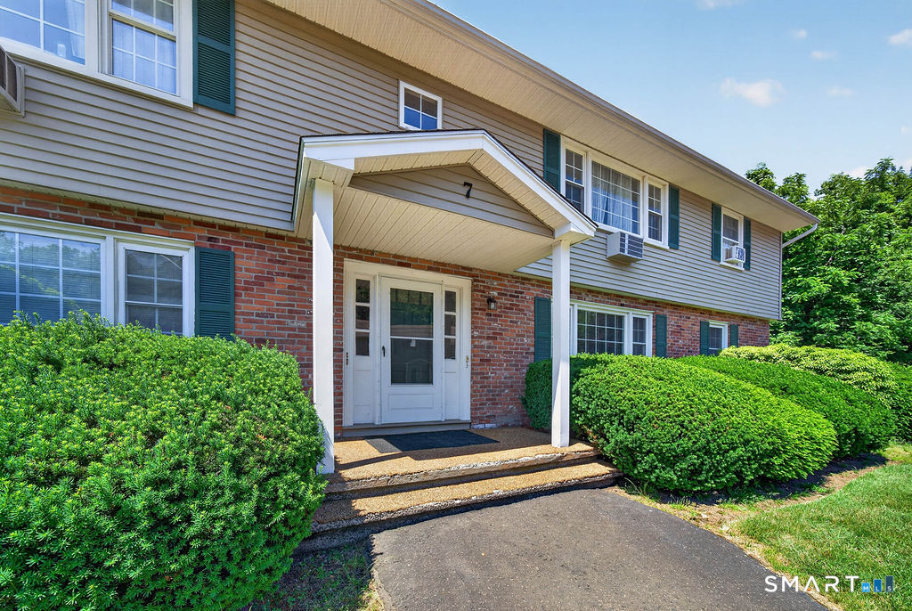 1789 Foxon Road 7D