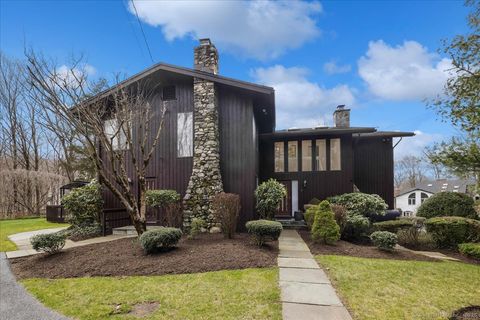 Photo of 693 Den Road, Stamford, CT 06903 (MLS # 24141418)