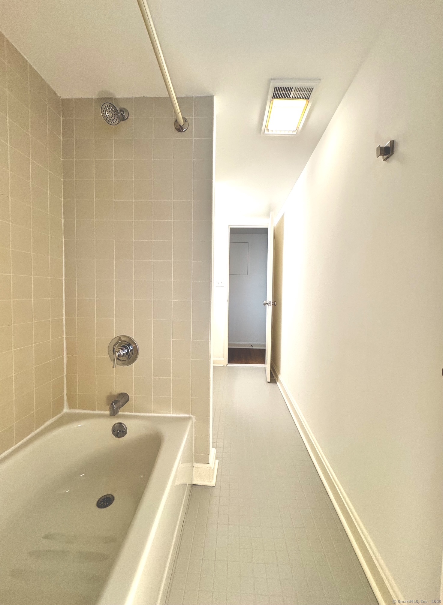 127 Greyrock Place #APT 1013, Stamford, Connecticut image 14