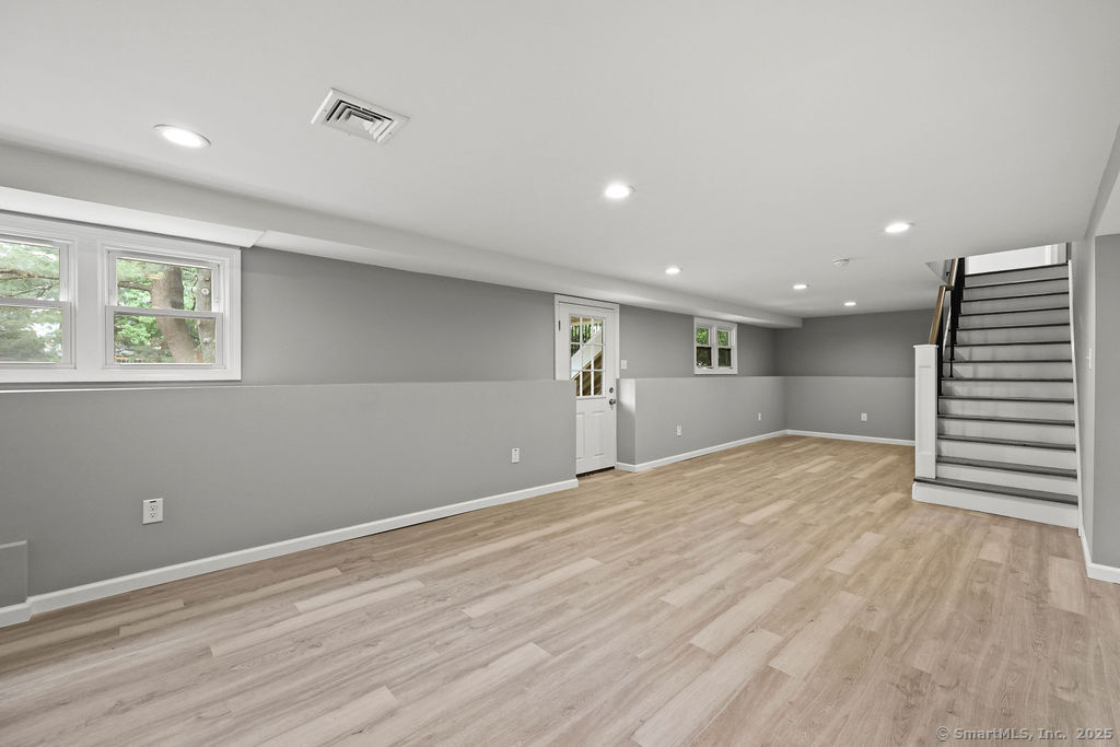 93 Unionville Avenue, Plainville, Connecticut image 24