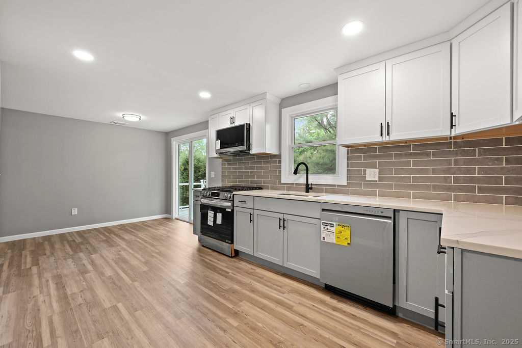 93 Unionville Avenue, Plainville, Connecticut image 14