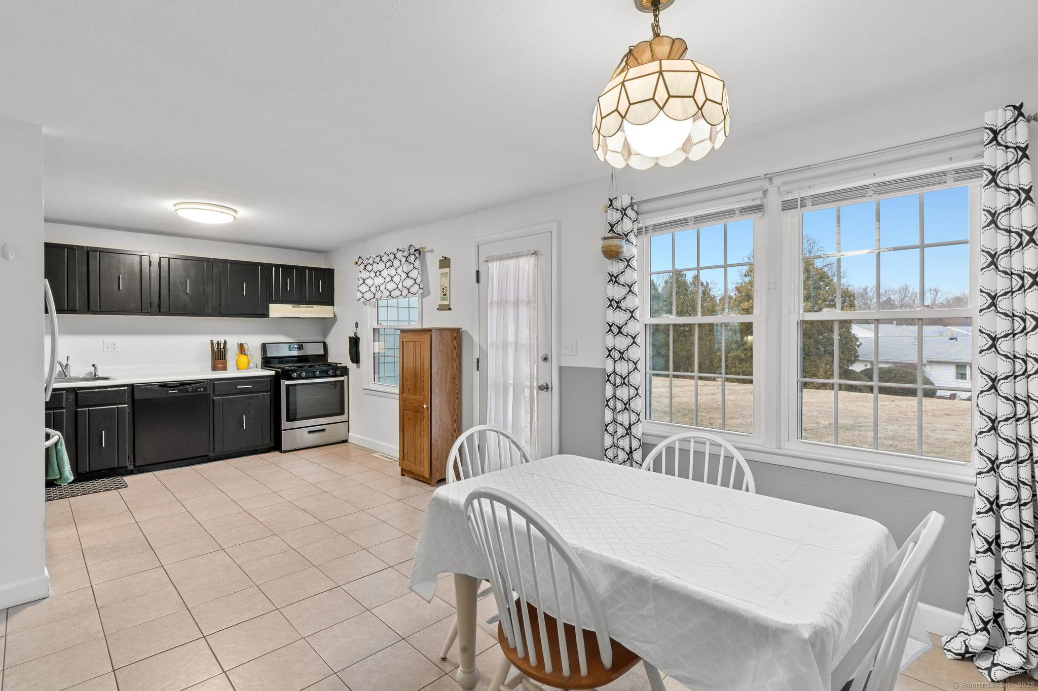 16 Ambassador Drive #D, Manchester, Connecticut image 9