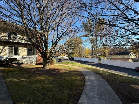 Tiny photo for 50 Greenhouse Road #42A, Bridgeport, CT 06606 (MLS # 24142645)