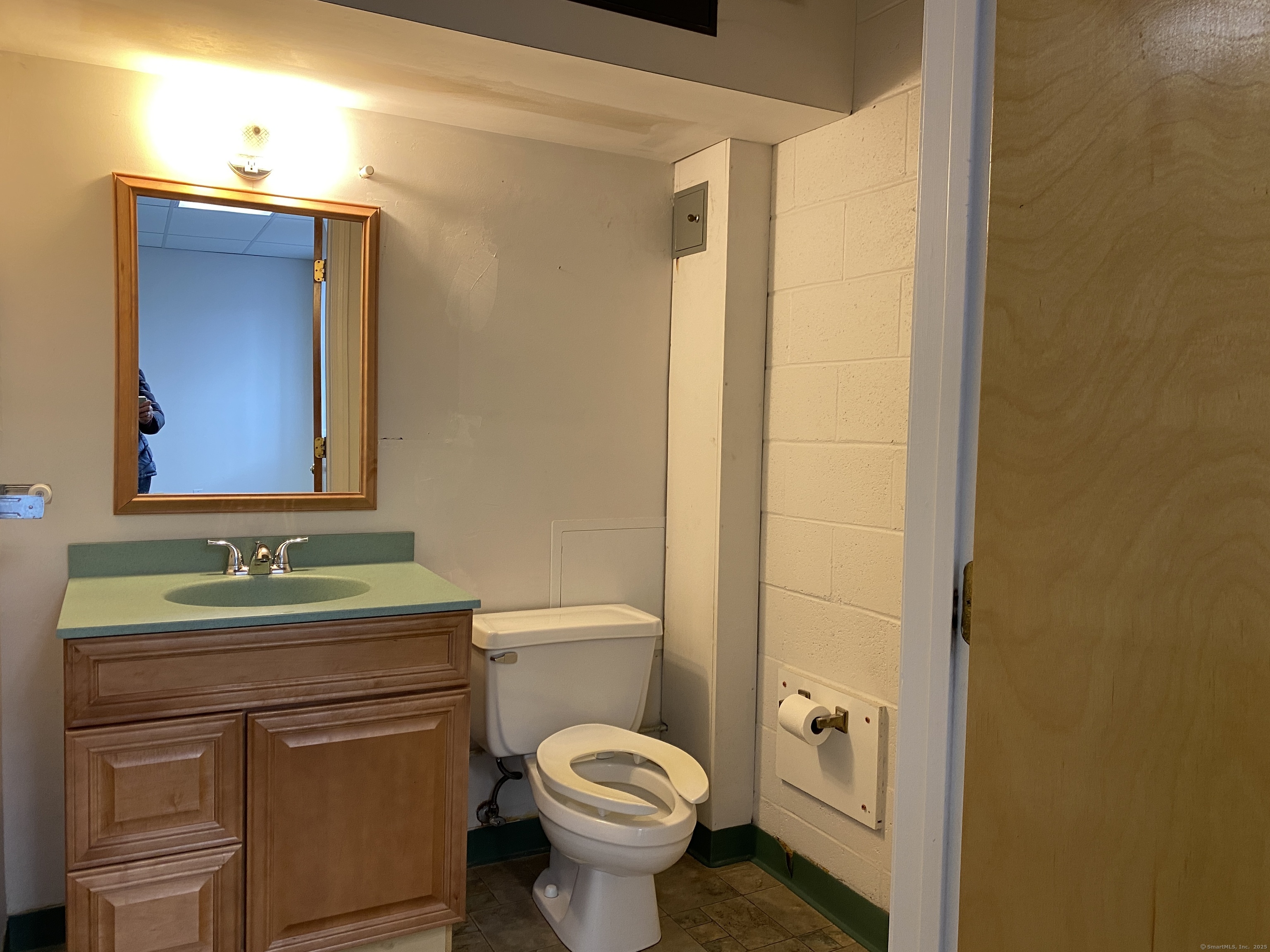 Glastonbury, Connecticut 06033, United States, ,Residential,Pending,97588