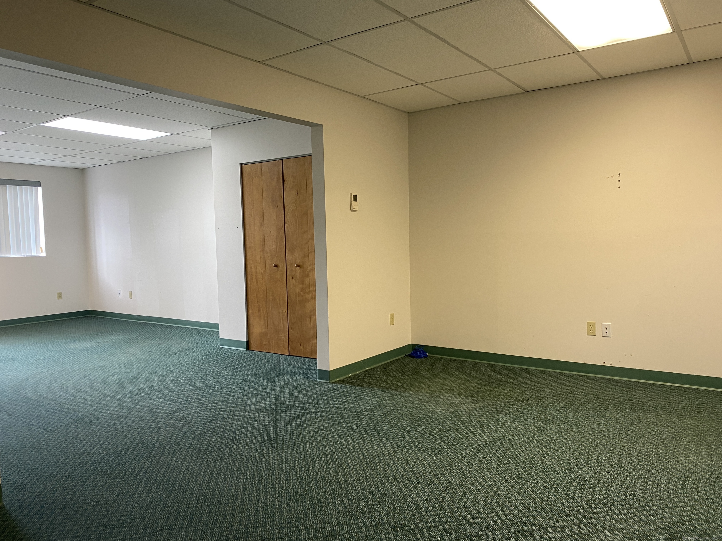 Glastonbury, Connecticut 06033, United States, ,Residential,Pending,97588