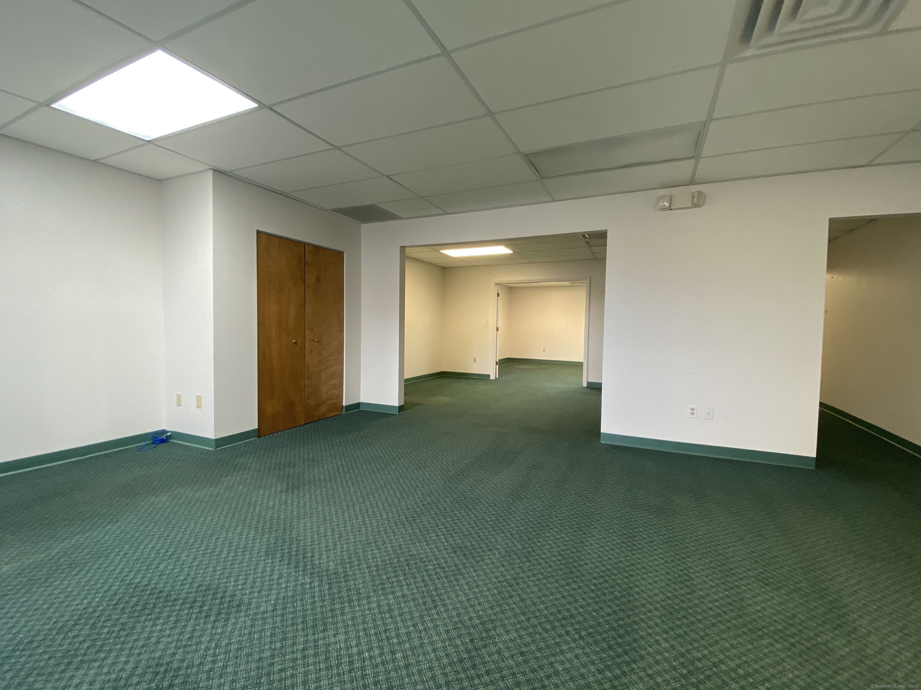 Glastonbury, Connecticut 06033, United States, ,Residential,Pending,97588