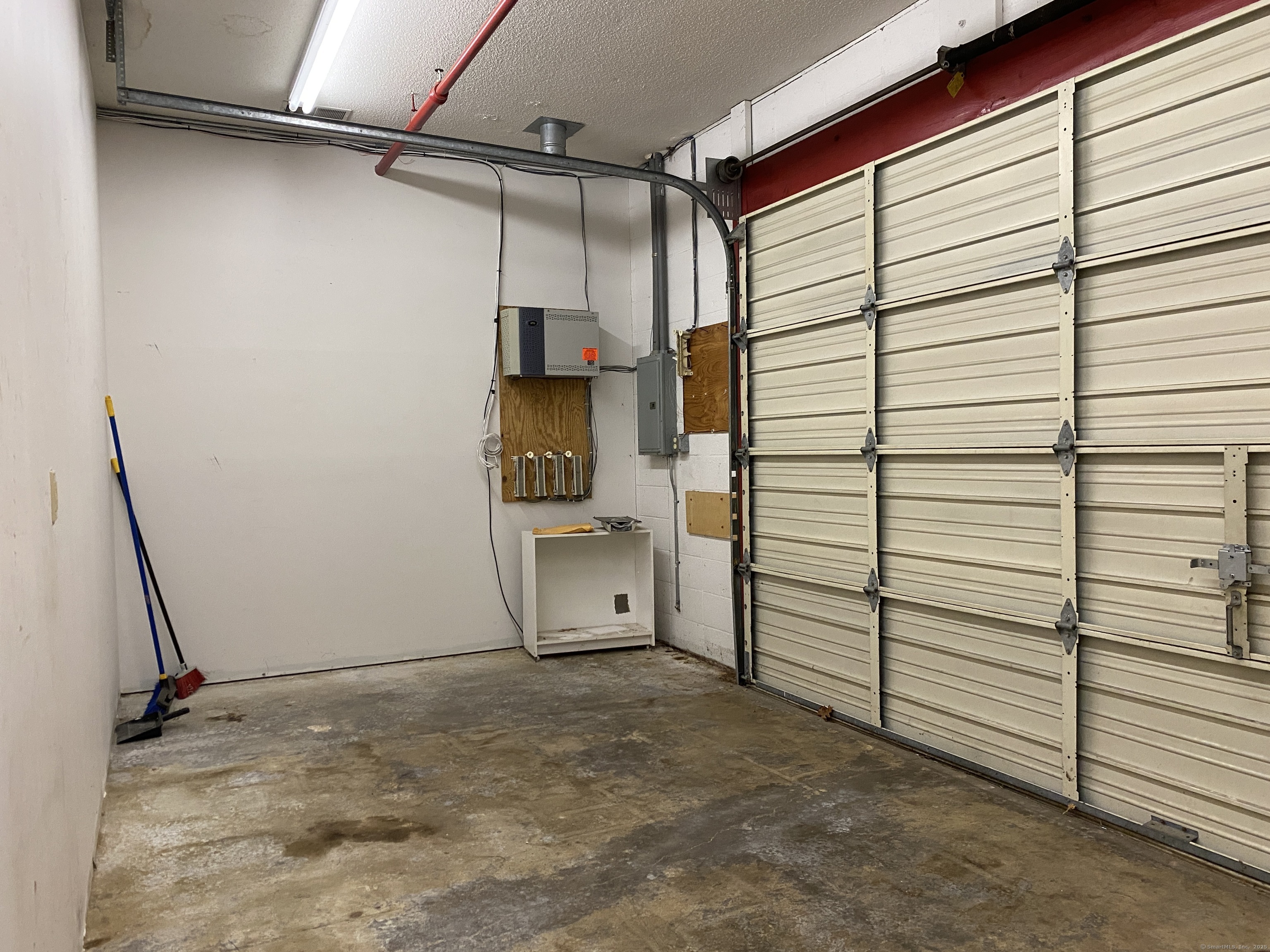 Glastonbury, Connecticut 06033, United States, ,Residential,Pending,97588