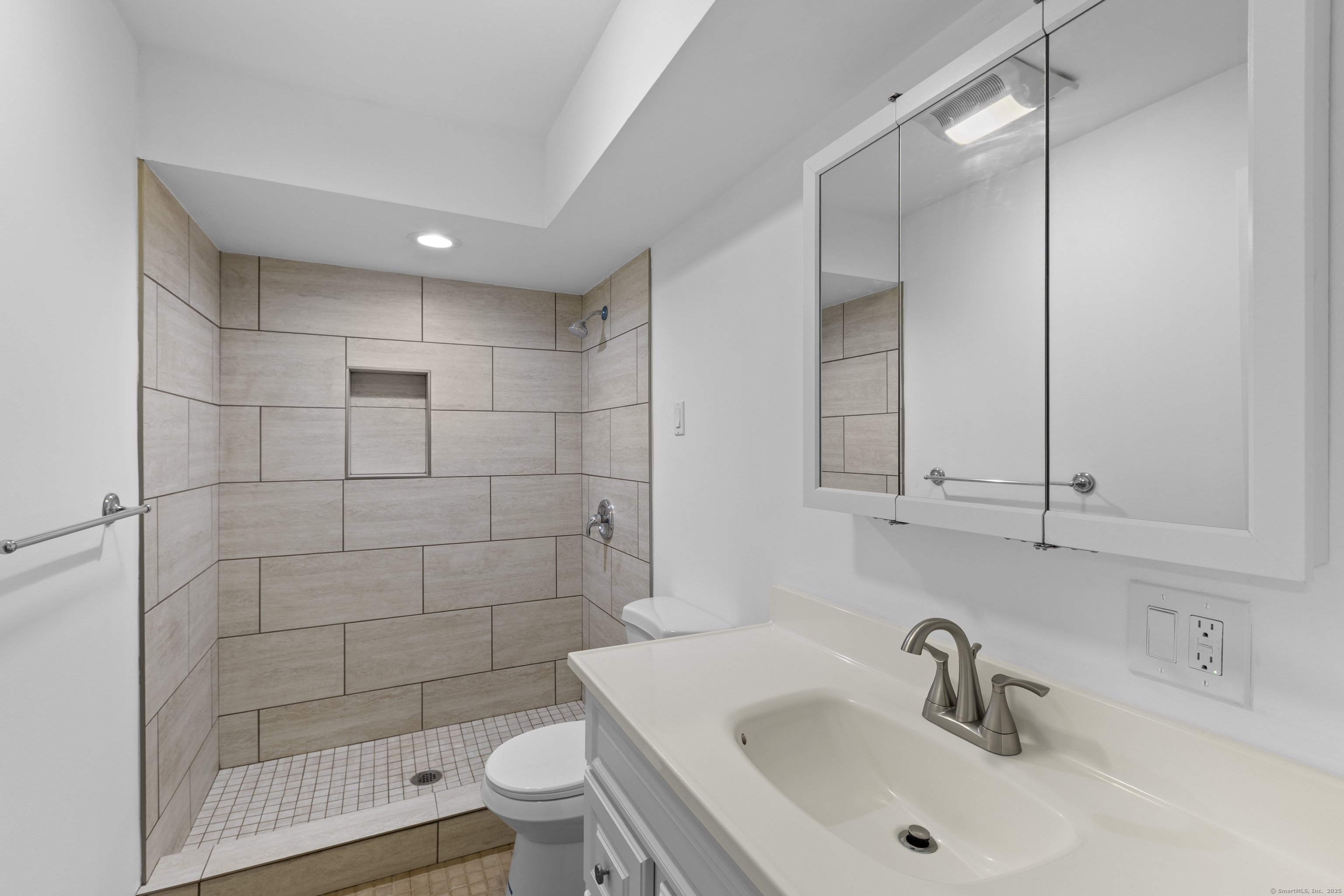 28 Shortwoods Road, New Fairfield, Connecticut image 10