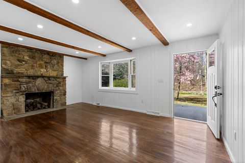 28 Shortwoods Road New Fairfield CT 06812