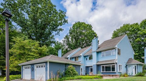 176 Dusky Lane 176 Suffield CT 06078