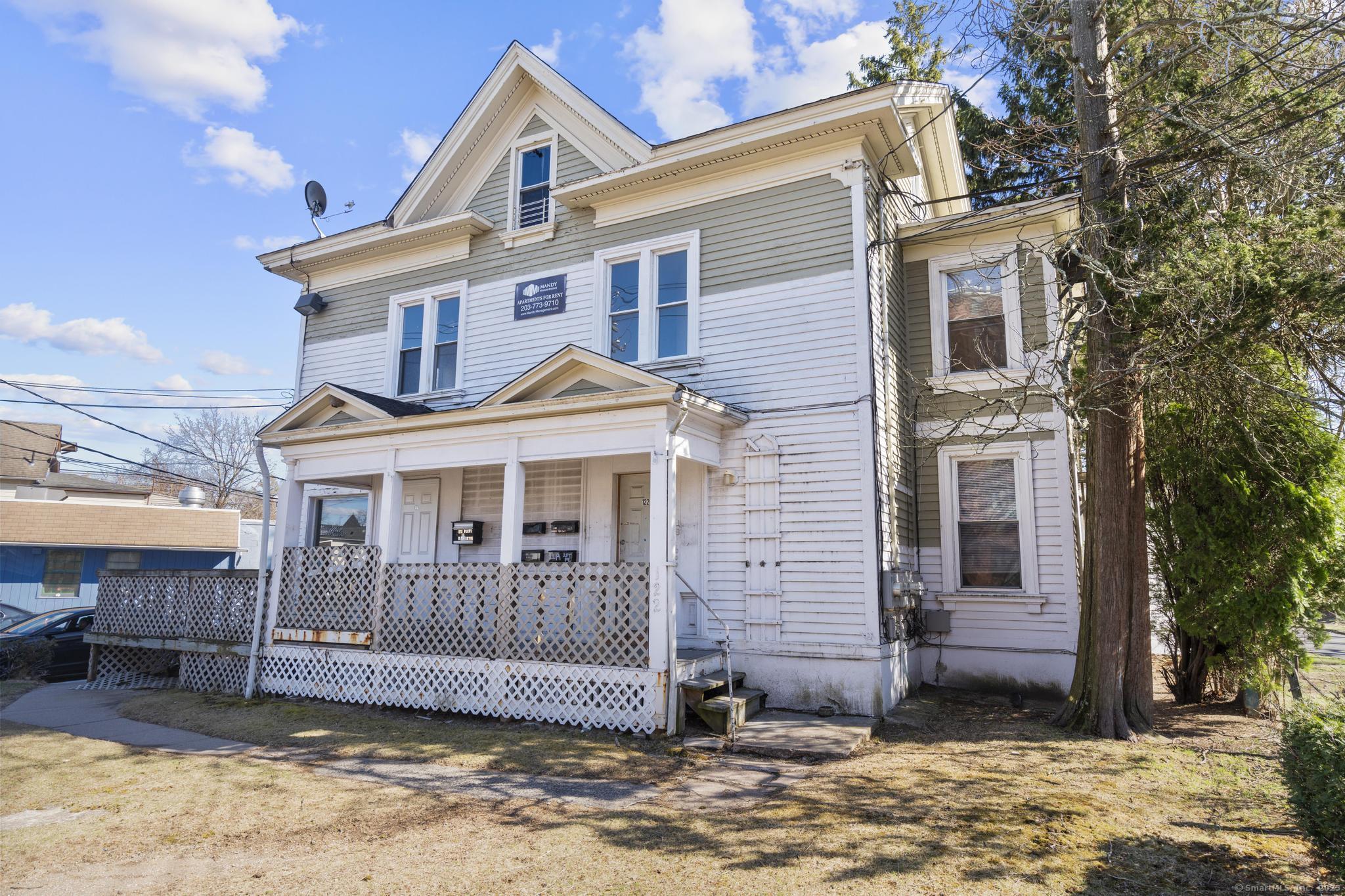 122 Derby Avenue