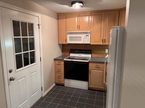 Tiny photo for 239 Old Farms Road #7B, Avon, CT 06001 (MLS # 24128904)