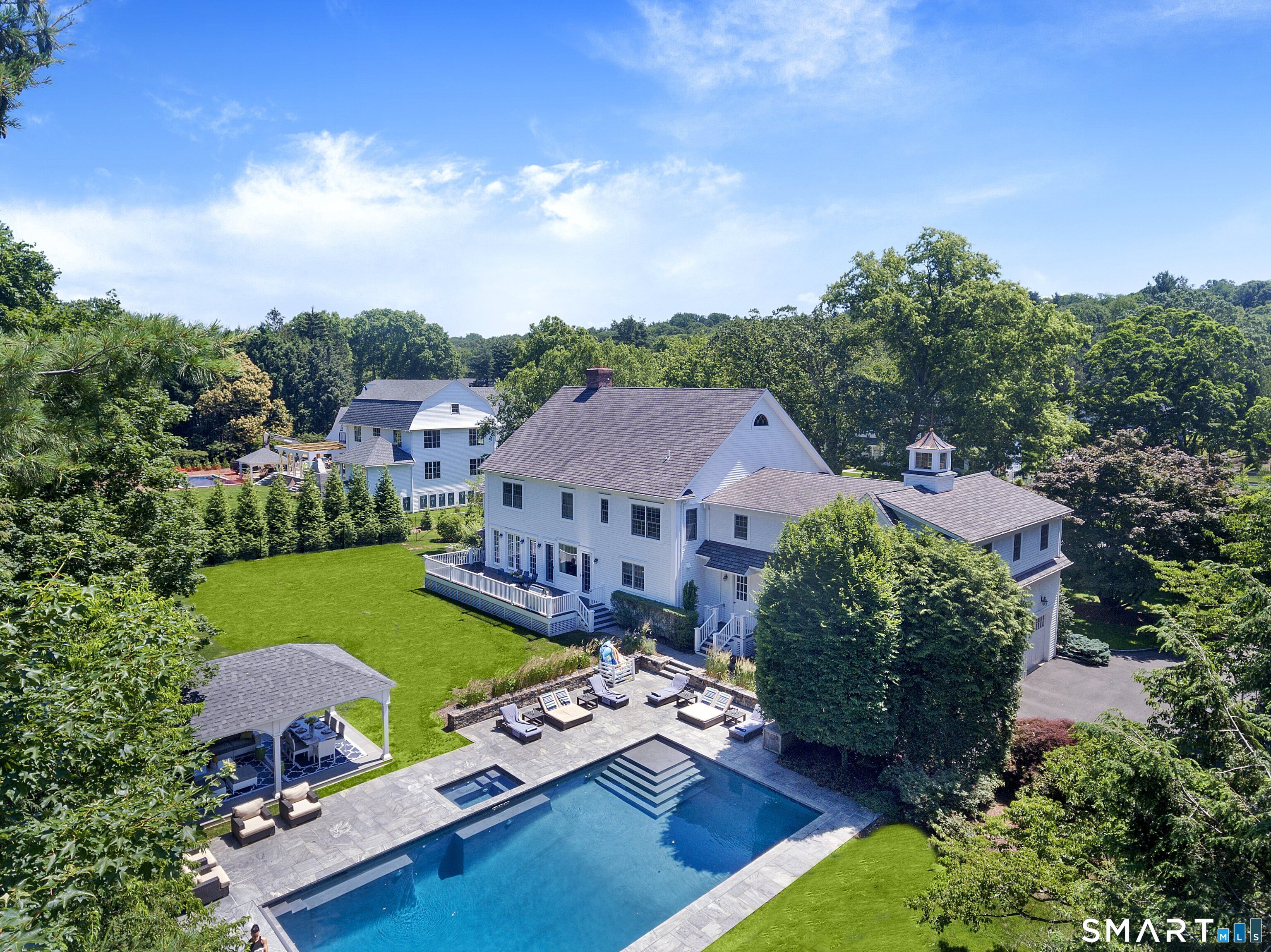 13 Rockyfield Road