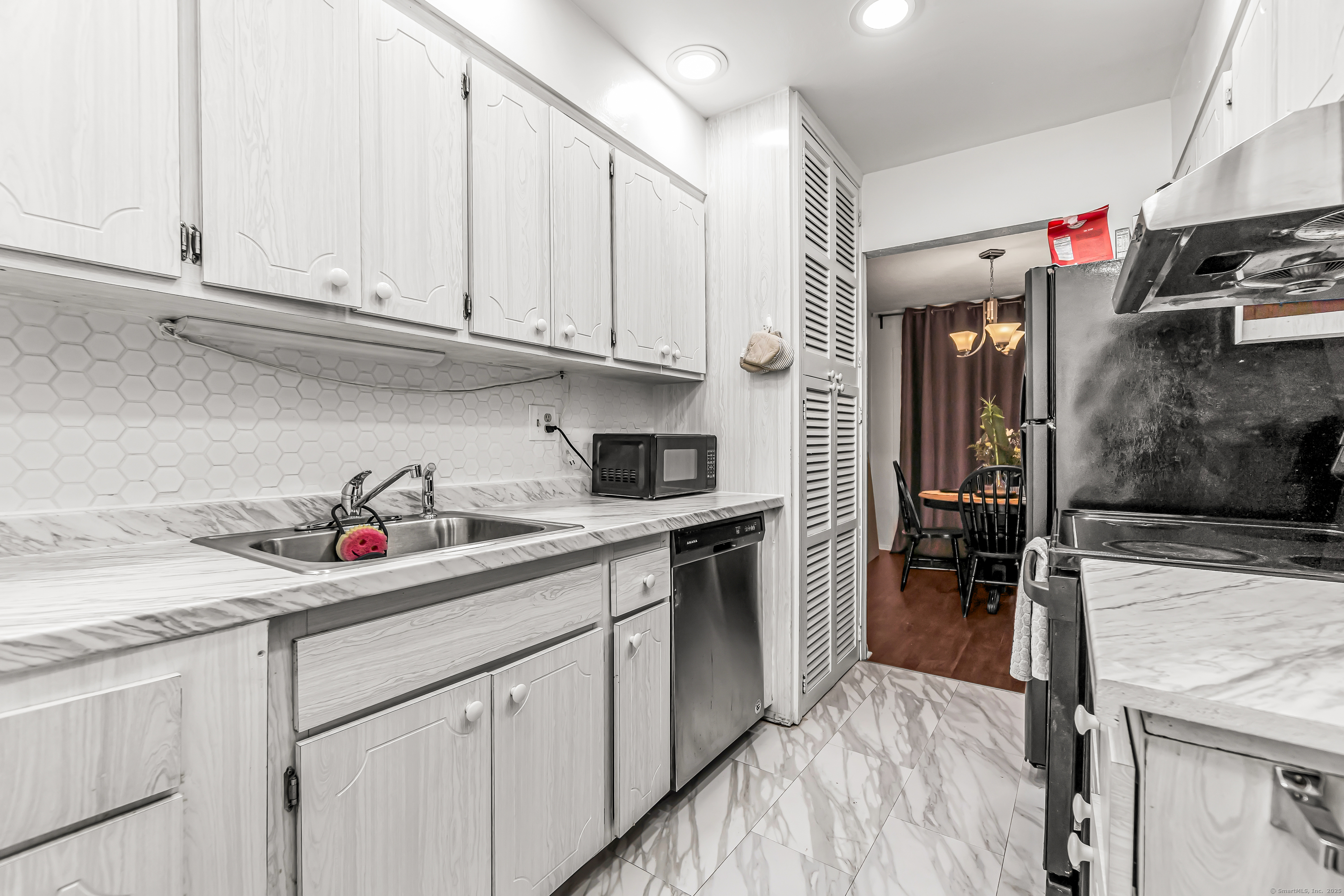 173 Kennedy Drive #173, Bridgeport, Connecticut image 8