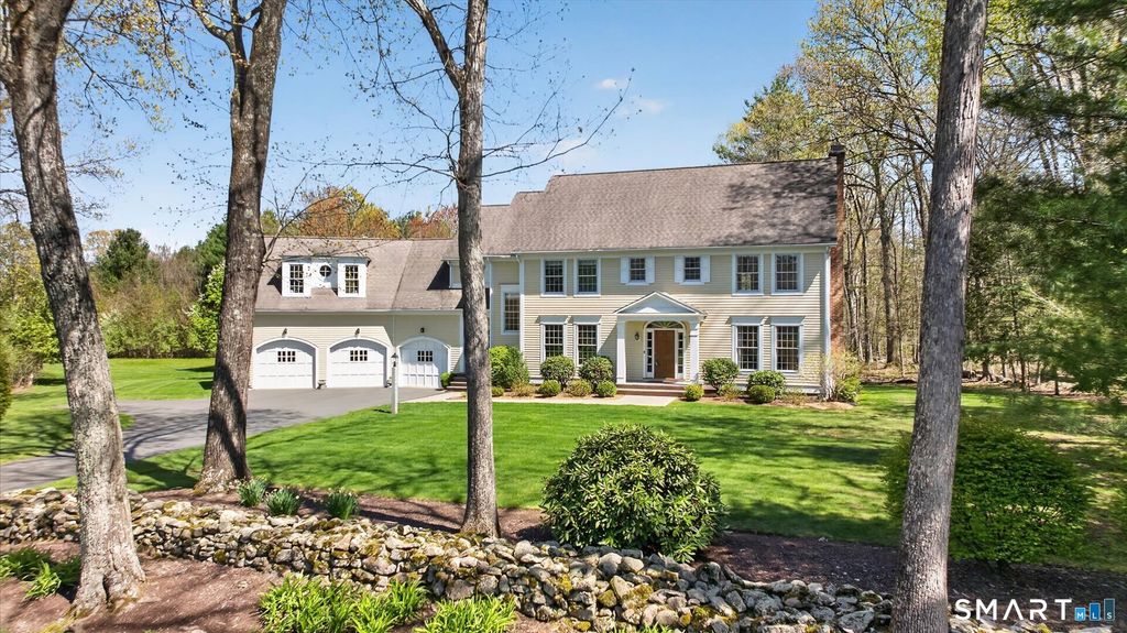 Photo of 5 School House Lane, Simsbury, CT 06070 (MLS # 24170514)