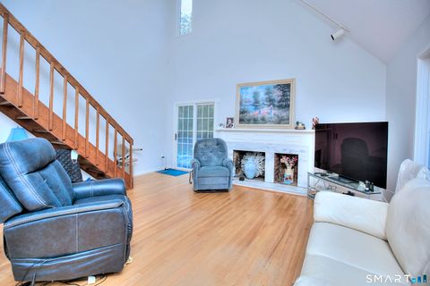 Tiny photo for 160 Glengarry Road #160, Fairfield, CT 06825 (MLS # 24133350)