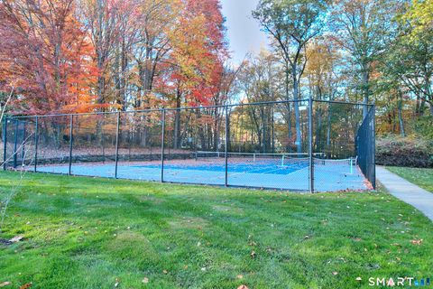 Tiny photo for 160 Glengarry Road #160, Fairfield, CT 06825 (MLS # 24133350)