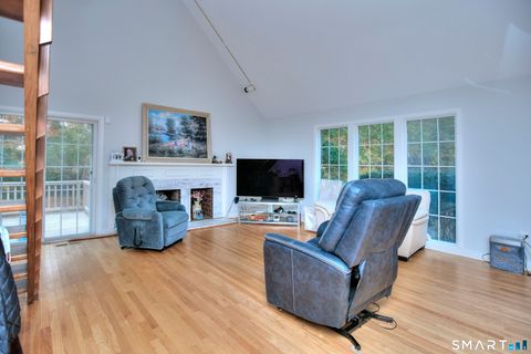 Tiny photo for 160 Glengarry Road #160, Fairfield, CT 06825 (MLS # 24133350)