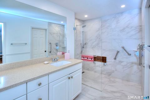 Tiny photo for 160 Glengarry Road #160, Fairfield, CT 06825 (MLS # 24133350)