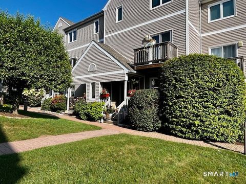 Photo of 44 Glenrock #44, Norwalk, CT 06850 (MLS # 24158045)
