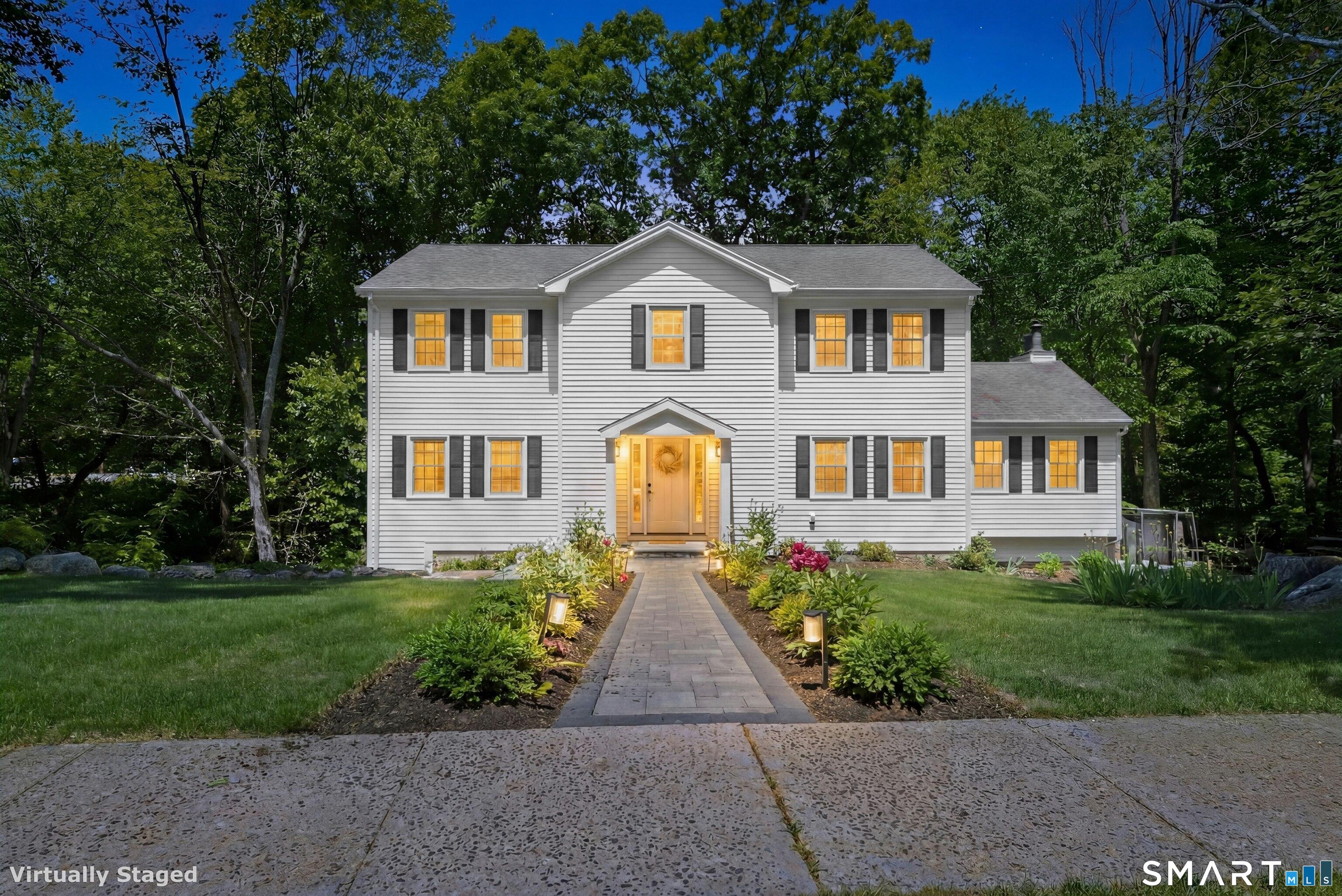 1519 North Peters Lane