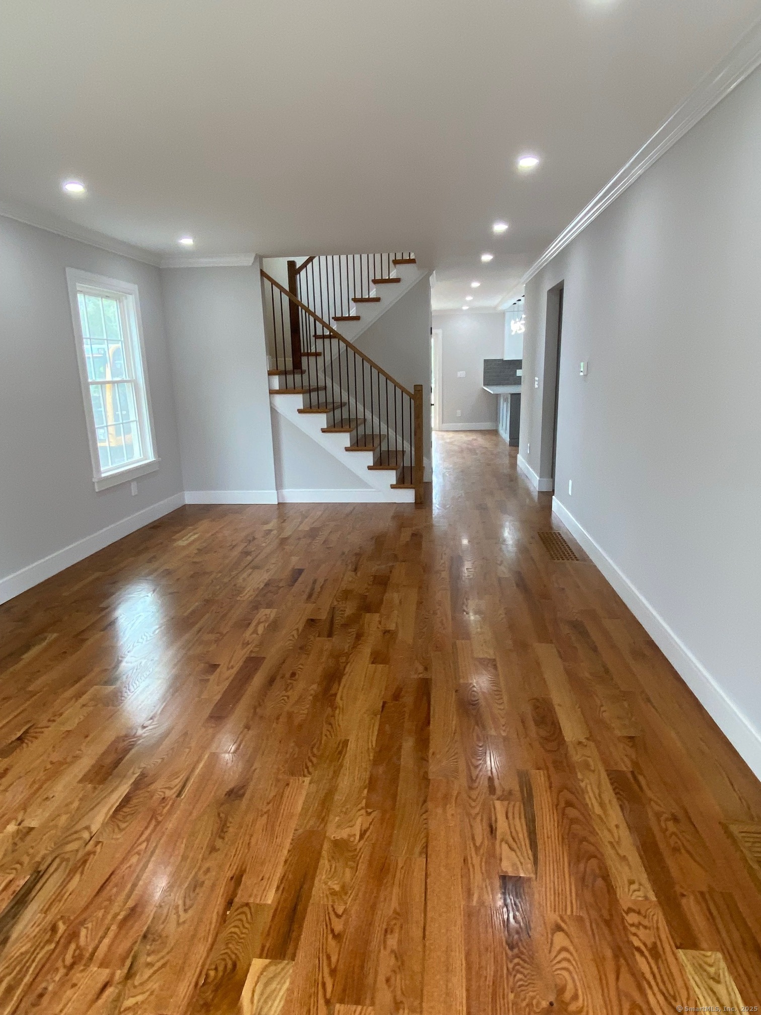 285 Alba Avenue