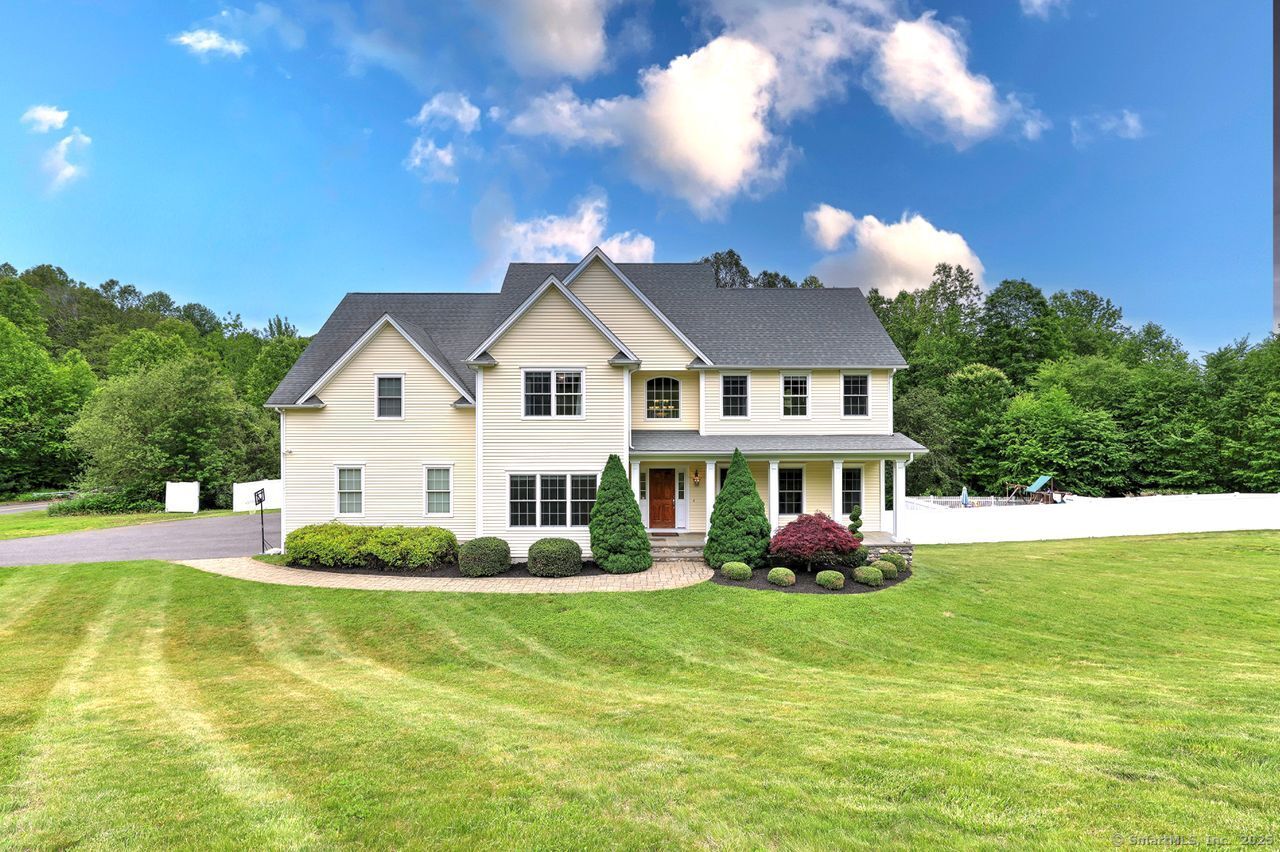 2 Butternut Ridge Road, Oxford, Connecticut image 1