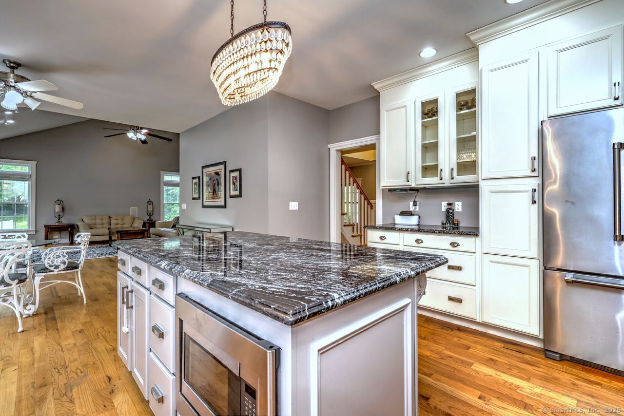 2 Butternut Ridge Road, Oxford, Connecticut image 18