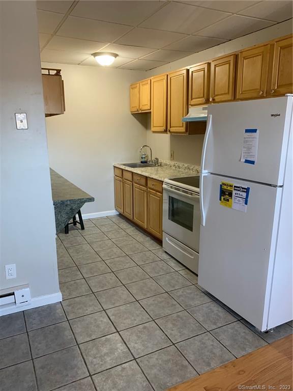 Rental Property at School Street 4, Bristol, Connecticut - Bedrooms: 2 
Bathrooms: 1 
Rooms: 4  - $1,175 MO.