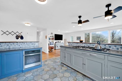 Tiny photo for 123 Pleasant Avenue, East Haven, CT 06512 (MLS # 24167538)