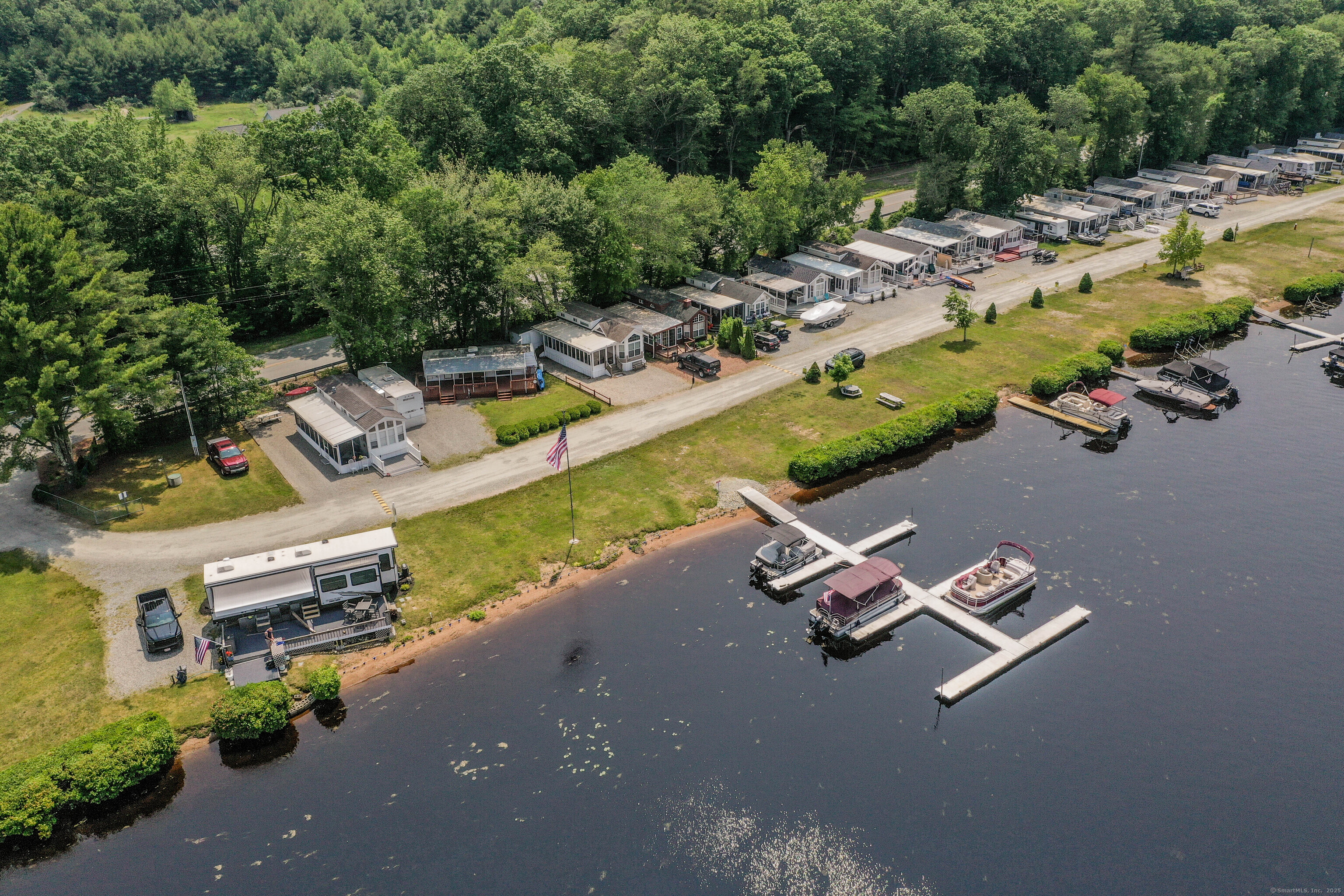 Shetucket Turnpike 1, Griswold, Connecticut - 2 Bedrooms  
1 Bathrooms  
3 Rooms - 