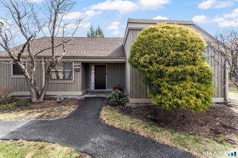 Condo For Sale - 640 Heritage Village #B<br/> Southbury, CT 06488