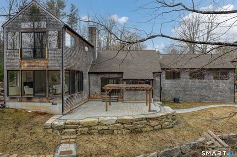 25 Sullivan Drive Guilford CT 06437